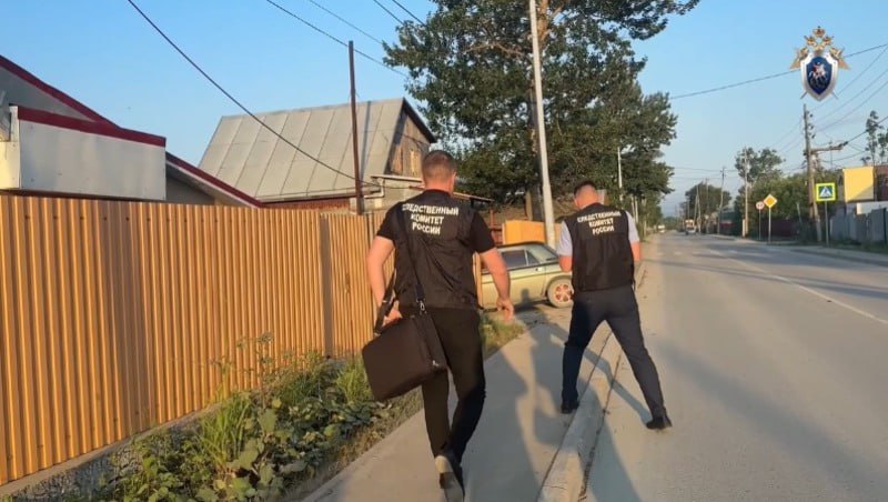 Тысячи мигрантов легализовали по поддельным документам на Сахалине: в деле замешаны полицейские  Следователи обвинили сотрудников миграционного отдела полиции и местных жителей в незаконной легализации более тысячи иностранцев.  Подробнее читайте на сайте.   ———    :     Прислать нам новость: