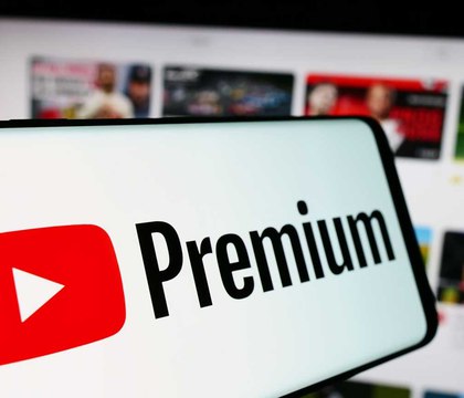 YouTube замедляет видео для некоторых пользователей с блокировщиками рекламы — PCWorld Как сообщает PCWorld, на Reddit и на форуме браузера Brave появились сообщения о том, что видеосервис YouTube замедляет воспроизведение роликов для пользователей, использующих блокировщики рекламы. Так, иногда площадка демонстрирует перед началом проигрывания видео темный экран в течение нескольких десятков секунд. Читать далее