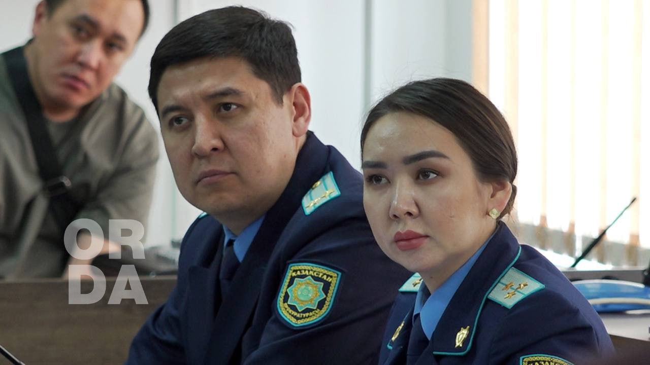 Стартовало очередное заседание суда по «делу Шерзата» В Талдыкоргане продолжается процесс по делу об убийстве Шерзата Полата. Сегодня 5 мая продолжается допрос свидетелей — должны выступить около семи из них. Напомним, на прошлом заседании показали видеозапись допроса покойного дяди Шерзата — Нурганата Гаепбаева. На видео тот рассказывал, что убитый 16-летний подросток в роковую ночь сам принёс оружие. Подробности читайте в цепочке реплаев. Прямую трансляцию смотрите по клику на нашем ютуб-канале. Заседание проводится на казахском языке. «Орда» следит за развитием событий.