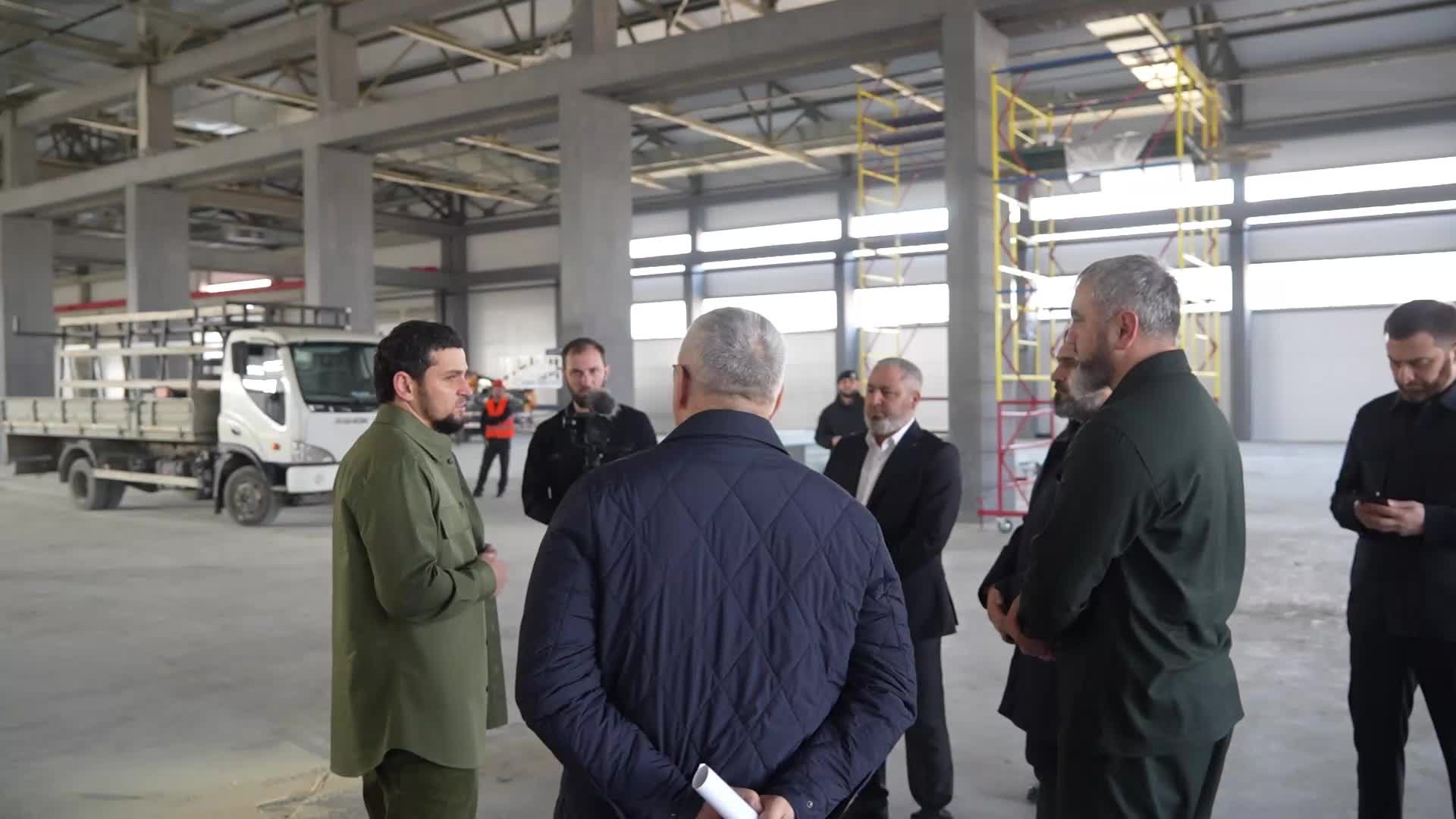 В Грозном завершается строительство первого завода по переработке стекла в Чеченской Республике