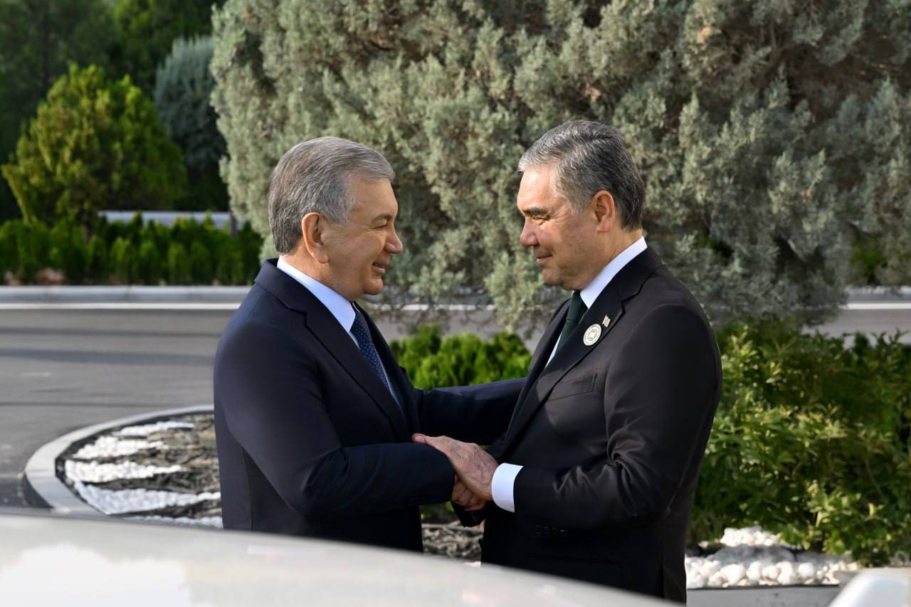 Президент посетит с рабочим визитом Туркменистан Президент Узбекистана Шавкат Мирзиёев 22 августа посетит Туркменистан с рабочим визитом для участия в трехстороннем саммите в формате Азербайджан Туркменистан Узбекистан kun uz ru 83401092 Официальные страницы Kun uz Telegram Facebook Instagram Youtube