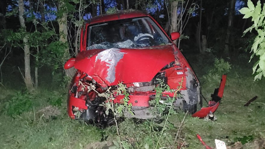Трёхлетний мальчик попал в больницу после ДТП в Бутурлиновском районе Авария произошла вчера на 77 км трассы Курск – Борисоглебск – Таловая – Бутурлиновка. 53-летняя женщина за рулём Ford Focus нарушила правило расположения авто на проезжей части, машина вылетела в кювет. Травмы получила автомобилистка и маленький пассажир, обоих госпитализировали. Большой воронежский. Подписаться