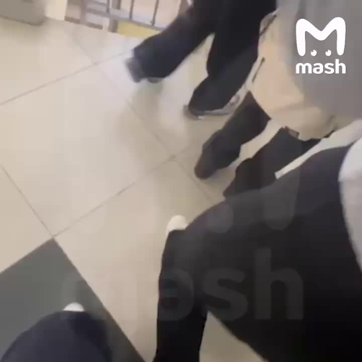 В Красноярске восьмиклассница подожгла одноклассника в школе