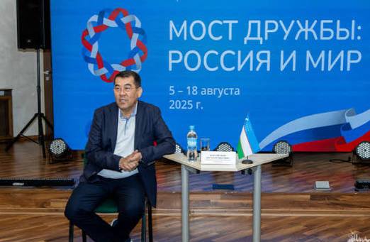 Генконсул Узбекистана предостерёг жителей Владивостока от самосуда после нападений После серии нападений на граждан Узбекистана во Владивостоке в соцсетях начали публиковать персональные данные предполагаемых злоумышленников и предлагать награду за информацию о них Генеральный консул Узбекистана Юсуп Кабулжанов в своём Telegram канале резко осудил такие действия и напомнил что самосуд уголовно наказуем По его словам один из нападавших уже задержан другие объявлены в розыск Дело находится под контролем консульства и приморской полиции Кабулжанов призвал не устраивать самоуправство и дождаться законного разбирательства Реклама Подписывайтесь на NEWSVL