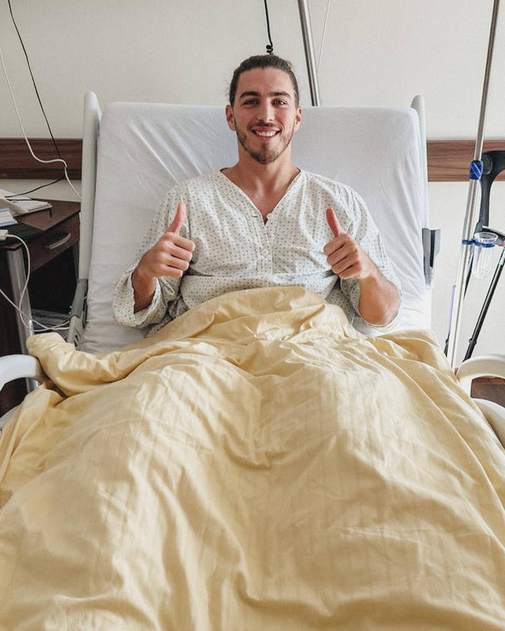 Защитник Спартака Срджан Бабич успешно перенес операцию на коленном суставе Бабич получил травму в матче РПЛ против Ростова Сроки восстановления сербского футболиста не сообщаются Подписывайтесь на РИА Новости Спорт в MAX