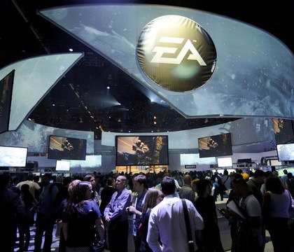Профсоюз работников игровой индустрии выступил против продажи Electronic Arts Саудитам По мнению представителей организации в данной сделке не были учтены интересы сотрудников компании Профсоюз работников индустрии видеоигр CWA опубликовал заявление с резкой критикой продажи компании Electronic Arts Сделку стоимостью 55 миллиардов долларов возглавляет Фонд государственных инвестиций Саудовской Аравии