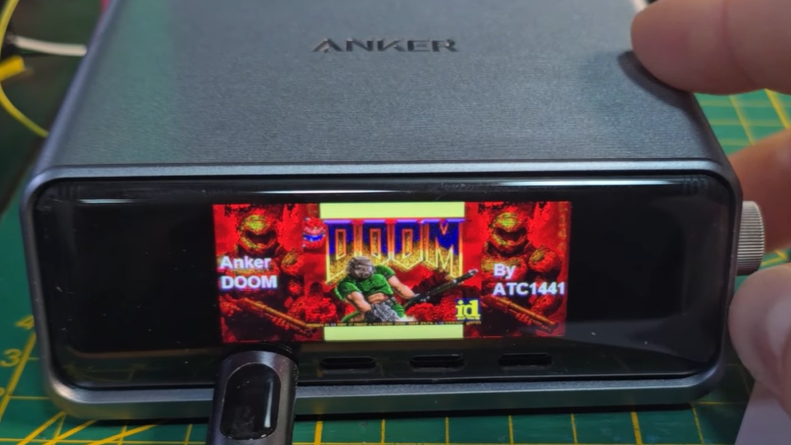 Шутер DOOM запустили на зарядной станции и показали геймплей DOOM продолжает путешествие по самым разным платформам