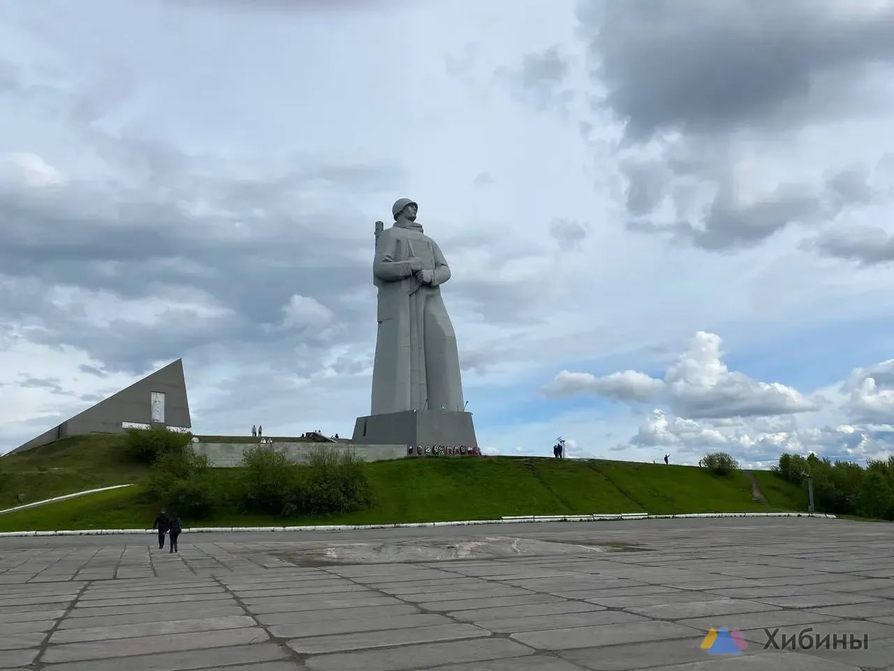 На ремонт мурманского Алеши готовятся выделить 901 млн рублей Профинансировать работы планируют из федерального бюджета Средства на ремонт и реставрацию памятника предусмотрены в проекте бюджета на следующий год Подробнее на нашем сайте