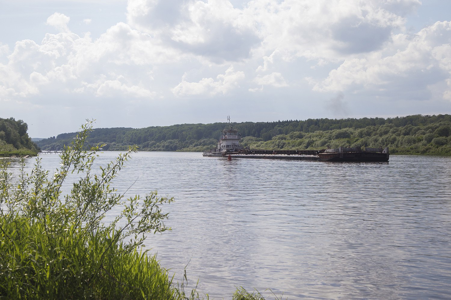 В Белевском районе в водоёме найдено тело погибшего мужчины 29 апреля около деревни Ишутино Белевского района Тульской области было найдено и извлечено из водоёма тело погибшего мужчины, сообщает пресс-служба МЧС по Тульской области. Подробнее Тульские Известия