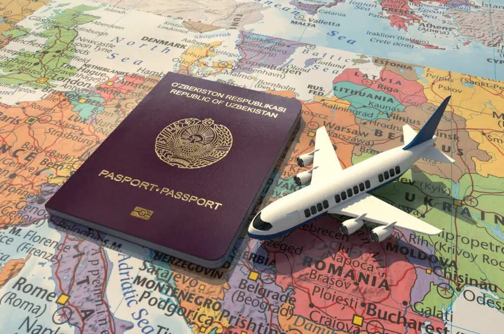 Паспорт Узбекистана усилил позиции в рейтинге Henley Passport Index На 8 сентября паспорт Узбекистана улучшил позиции в рейтинге Henley Passport Index заняв 72 е место из 98 На конец июля этого года РУз занимала в нем 74 ю позицию Индекс оценивает 199 паспортов и 227 стран по возможностям безвизовых поездок Он обновляется каждый квартал С паспортом Узбекистана можно въехать в 62 государства без оформления визы Соседями нашей страны по рейтингу стали Мозамбик 72 я позиция и Сан Томе и Принсипи 73 я Telegram Facebook Instagram LinkedIn Сайт