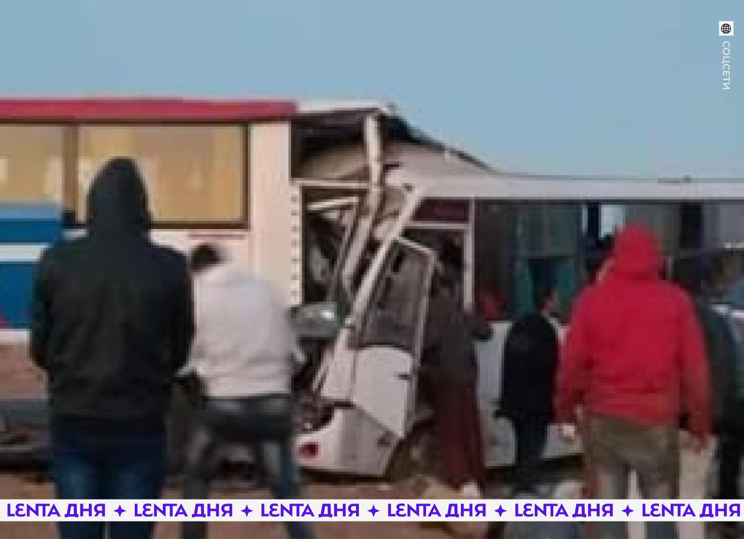 Десятки российских туристов попали в ДТП в Египте два человека погибли Туристический автобус двигался по трассе Рас Гариб Хургада и столкнулся с грузовиком Всего пострадали 34 человека включая 27 россиян Водитель автобуса и ещё один иностранец погибли Подпишись на Ленту дня MAX ТГ Участвуй в розыгрыше