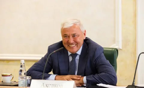 Платежная система SWIFT - отсталая технологическая система и не нужна РФ — председатель комитета Госдумы по финансовому рынку Анатолий Аксаков  «Мы уже альтернативные сервисы используем, национальные валюты во взаиморасчетах. Поэтому нам SWIFT в принципе уже не нужен. Ну и многие страны от него потихоньку начинают уходить. Во-первых, пример политический, во-вторых, технологичность SWIFT тоже вызывает вопросы», — подытожил он.  Читать далее