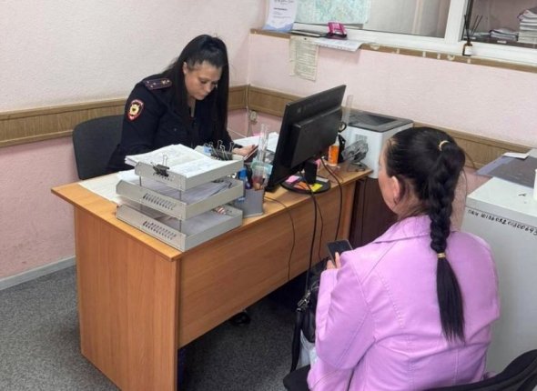 Полиция Уссурийска наказала мать школьницы, матерившейся на детской площадке На женщину составили протокол за ненадлежащее исполнение родительских обязанностей Читать подробнее на сайте...