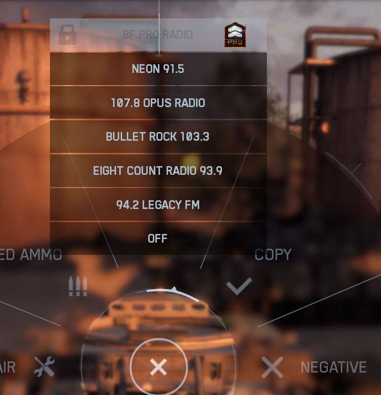 В Battlefield 6 радио оказалось ПЛАТНЫМ В новом апдейте появилась радиостанция с треками топ исполнителей Pantera Red Hot Chili Peppers Prodigy и других групп Но включить её смогут лишь обладатели Battlefield Pro баттлпасса за 25 2000 рублей База для EA epicgamesstore