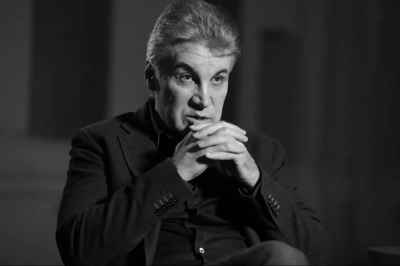 Умер ведущий Первого канала Алексей Пиманов ему было 64 года У него не выдержало сердце сообщил телеканал