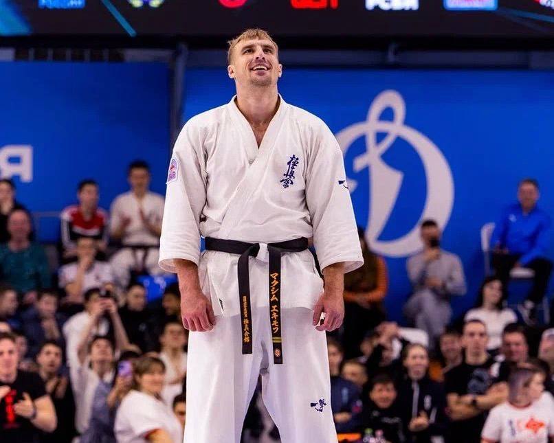 Звание Мастер спорта России международного класса присвоено каратисту из ЕАО Максиму Екимову Титулованному бойцу из Еврейской автономной области Максиму Екимову присвоено звание Мастер спорта России международного класса по киокусинкай Соответствующий приказ от Минспорта РФ 326 нг подписали 26 декабря 2025 года Подробнее читайте по ссылке   riabir ru 474661