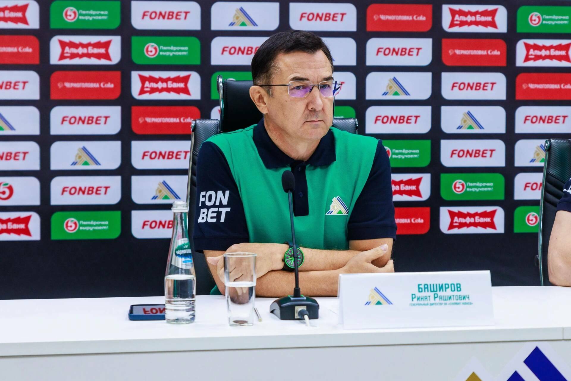 Гендиректор Салавата Баширов Мы расплатились почти со всеми долгами Генеральный директор Салавата Юлаева Ринат Баширов рассказал что уфимскому клубу удалось расплатиться с большей частью своих долгов Также он признал что самым сложным моментом в клубе за это время стал переход Александра Хмелевского в Ак Барс Спроси нас как мы выбрались из этой ситуации Мы до сих пор не понимаем этого Мы расплатились почти со всеми долгами а с последним сделали реструктуризацию Читать полностью