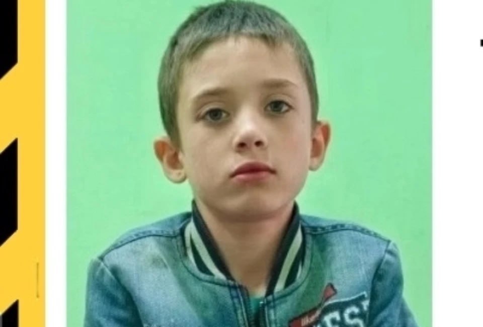 В Прикамье третий день ищут 9-летнего мальчика, который ушел из дома и пропал  Мальчик ушел из дома в Березниках 24 июля и с тех пор тех пор его местонахождение неизвестно. Приметы Руслана: рост 135 сантиметров, худощавое телосложение, темно-русые волосы, голубые глаза.   Был одет в синюю джинсовку, серые спортивные штаны, черные кроссовки с белыми полосами. Если вы готовы оказать помощь, звоните инфоргу Анастасии по телефону: +7  992  216-68-59.     Подпишись на «КП-Пермь»