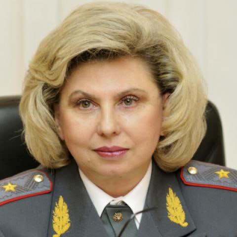 Москва надеется на прекращение избыточной и несправедливой жесткости Баку в отношении задержанных россиян, заявила уполномоченный по правам человека Татьяна Москалькова. Азербайджан получил ходатайство о проверке мер в отношении задержанных, но о результатах не информировал. Москалькова подчеркнула важность предоставления россиянам адвокатов по их выбору и полной консульской помощи. По ее мнению, жесткие публичные меры противоречили международному праву и должны быть отменены.