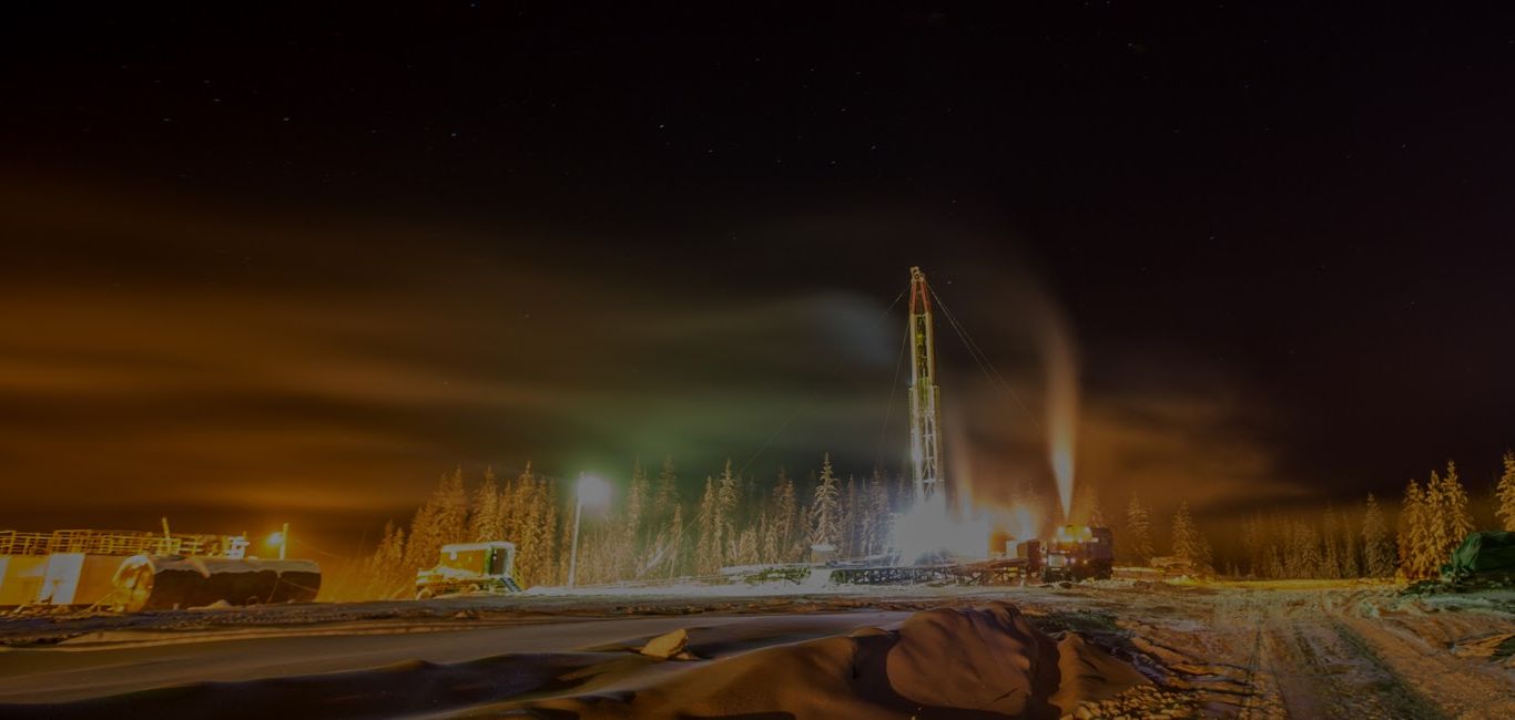 Якутская топливно энергетическая компания YAKG ЯТЭК пересмотрел стратегию развития ЯТЭК приостановил реализацию проекта Якутский СПГ и сосредоточится на поставках газа для обеспечения энергией цифровых и высокотехнологичных производств таких как центры обработки данных майнинг и облачные вычисления На первом этапе партнеры приступили к строительству газовой генерации общей мощностью 200 МВт В перспективе Якутия может стать крупнейшей площадкой для энергоемких цифровых проектов на Дальнем Востоке Источник yatec ru