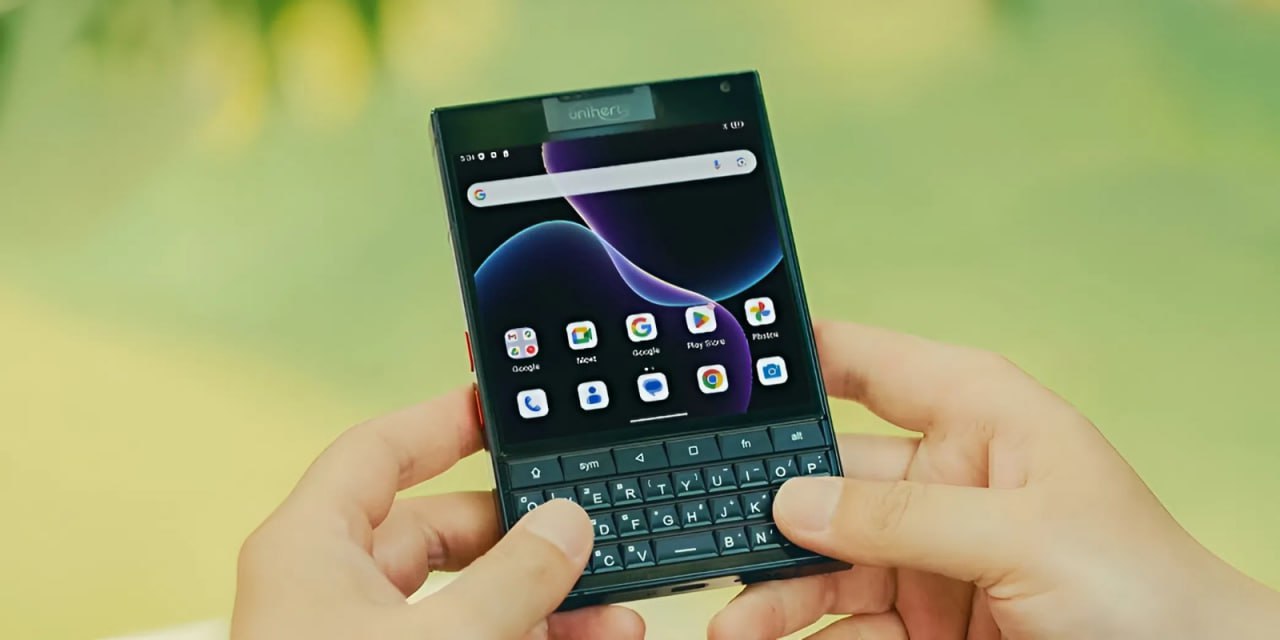 Представлен Unihertz Titan 2 — смартфон с QWERTY-клавиатурой и двумя экранами Поверх клавиш размещена сенсорная зона: она позволяет прокручивать меню и перемещать курсор. Читать → Подписаться