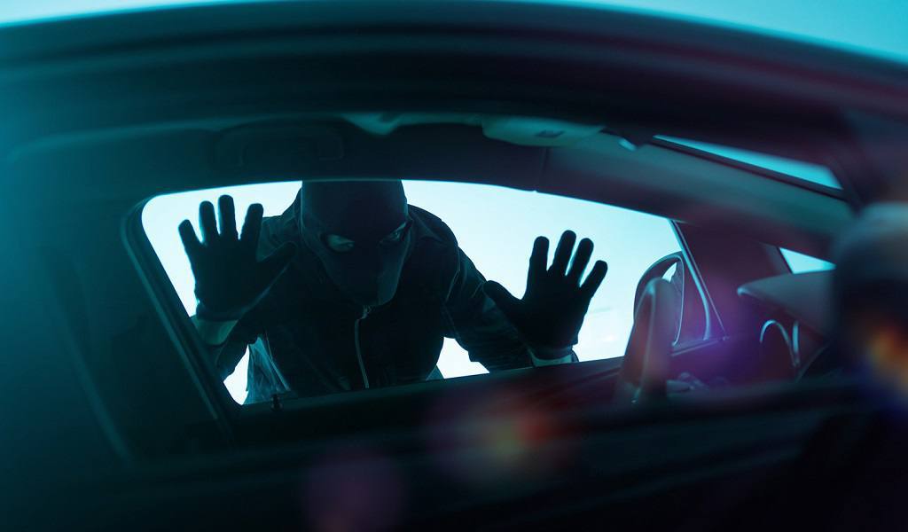 Житель Германии угнал собственный автомобиль, который у него ранее украли во время поездки в Румынию, — агентство DPA Как сообщается, полиция задержала мужчину, но пока не решила, совершил ли он преступление.