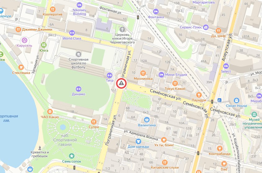 Более 40 домов остались без света в центре Владивостока, в их числе здание музея им. Арсеньева и краевого Управления федеральной службы судебных приставов. Также из-за отключения не работает светофор на Пограничной. Адреса