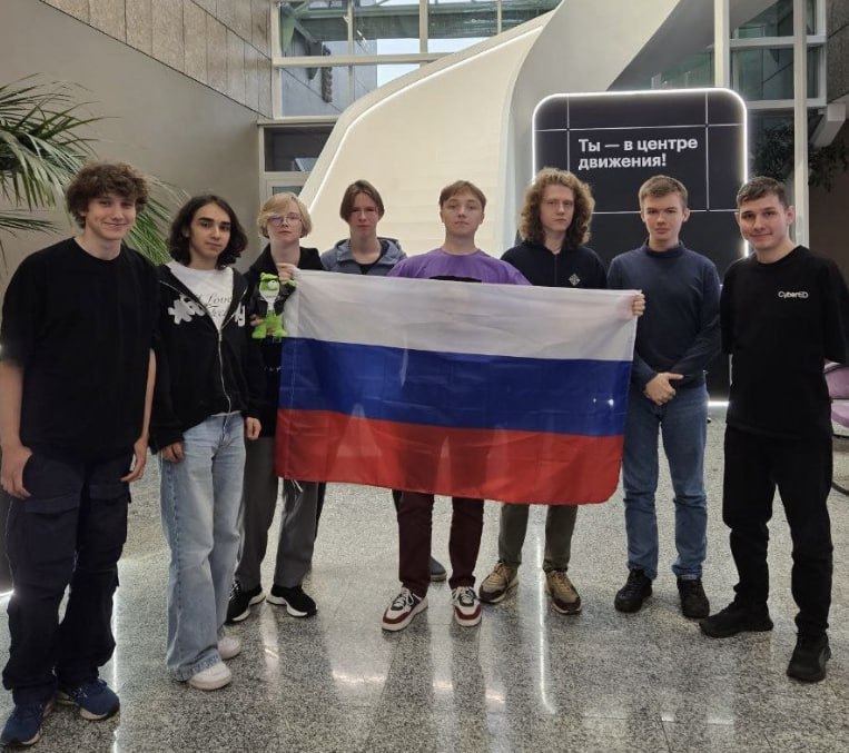 Сборная России завоевала 8 медалей на Международной олимпиаде по кибербезопасности. Команду старшеклассников готовили эксперты Центрального университета и «Лаборатории Касперского». Занятия проходили онлайн и очно. К каждому члену сборной был индивидуальный подход. Среди соперников были учащиеся из 25 стран, в том числе из Австралии, Японии, Дании, Канады и Швеции. География участников российской команды охватывает Москву и Казань, у каждого школьника в копилке награды с других престижных соревнований в сфере информационной безопасности. Финал олимпиады состоял из двух туров. Были задачи повышенной сложности по криптографии, бинарным уязвимостям, веб-уязвимостям и реверс-инжинирингу. Подписаться Прислать новость Читать аналитику