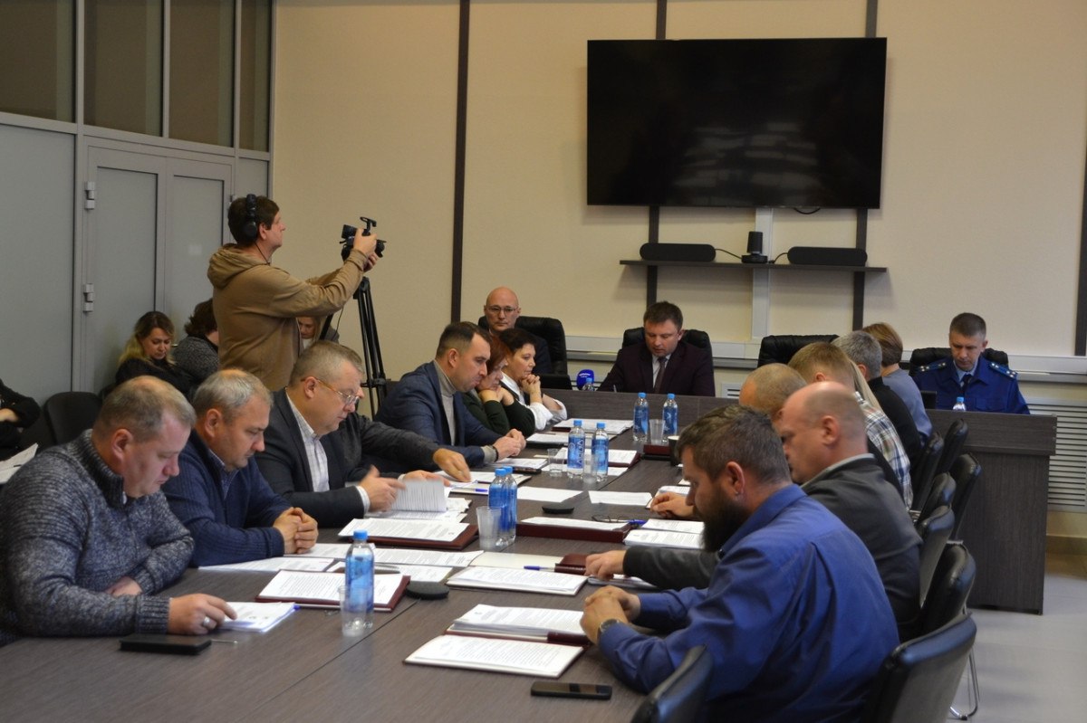 В Кирово Чепецке начались поиски нового главы администрации   www newsler ru politics 2025 10 29 v kirovo chepecke nachalis poiski novogo glavy administracii После ухода Станислава Коваленко с должности главы администрации Кирово Чепецкая городская Дума объявила конкурс на замещение вакантного поста