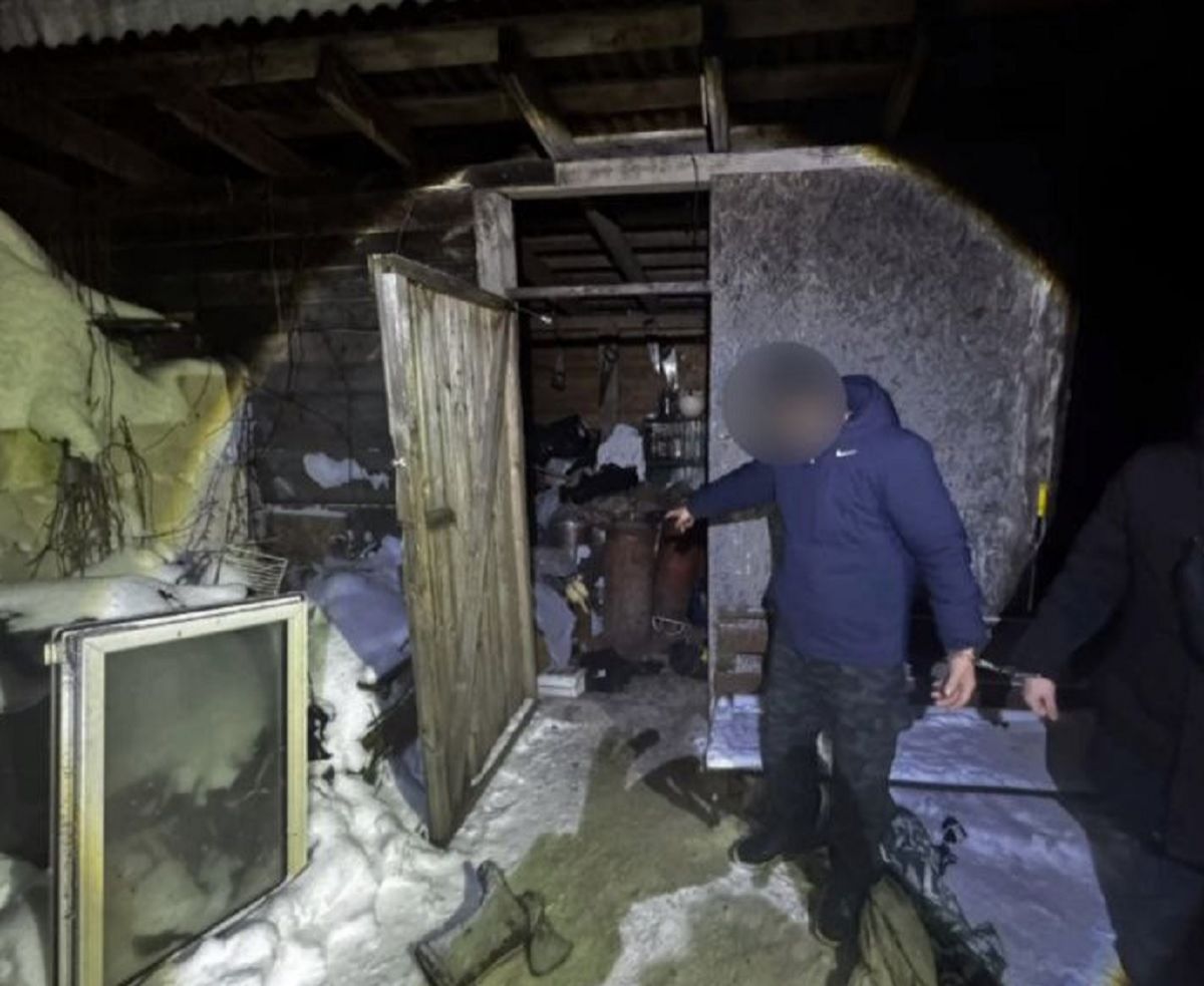 Совершившего жестокое убийство калужанина задержали в Подмосковье kaluganews ru fn 1789913 html В Подмосковье задержали подозреваемого в жестоком убийстве жителя деревни Гордеево Тело нашли в сарае подробности и мотив преступления в материале Прислать новость Подписаться