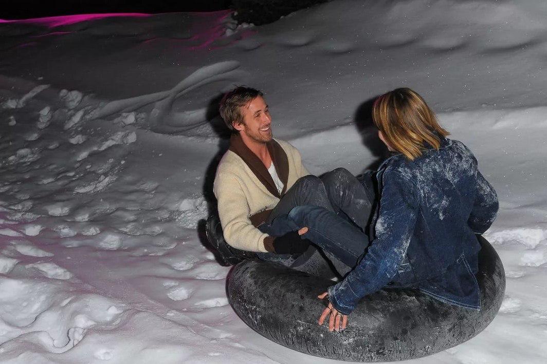 В России утвердили ГОСТ с требованиями безопасности для тюбинговых горок В нем подробно прописано какими должны быть сами горки и какие тюбинги разрешено использовать на каждой из них   entermedia io news v rossii utverdili gost s trebovaniyami bezopasnosti dlya tyubingovyh gorok