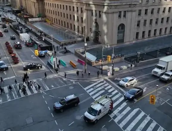 В 2025 году в Торонто было зафиксировано наименьшее за десятилетие количество смертей в результате ДТП торонтовка новости   torontovka com news canada 2026 01 12 v 2025 godu v toronto bylo zafiksirovano naimenshee za desyatiletie kolichestvo smertey v rezul 151203 Заказать рекламу в канале  Прислать видео в канал