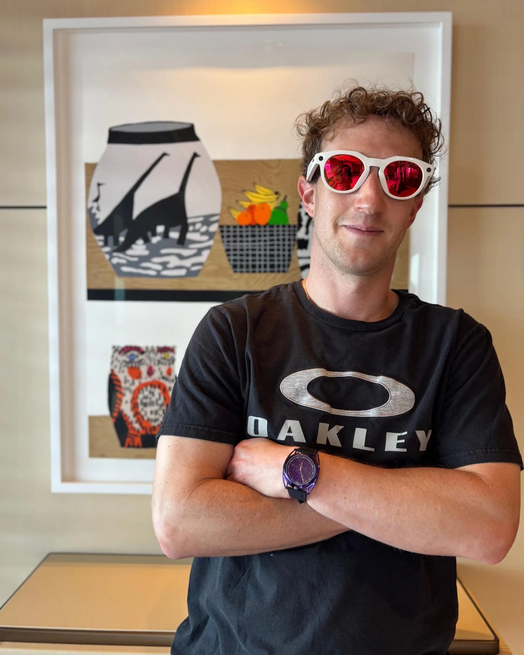 Meta анонсировала новые «умные» очки в коллаборации с Oakley. Как и у очков Meta Ray-Ban, в оправу встроены камера, динамики и микрофон. Они работают в паре с телефоном и позволяют слушать музыку, разговаривать по телефону, снимать фото и видео в 3К, а также использовать ИИ для распознавания предметов или перевода в реальном времени. Предзаказ на первую модель с золотистыми линзами откроют 11 июля по цене $499. Базовую версию начнут продавать позднее за $399. Подписывайся на «ГлавХак» --------------------------------- YouFast VPN™ Купить крипту AML бот