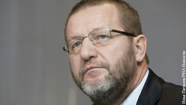 Бывший вице премьер правительства России Альфред Кох внесен в реестр террористов и экстремистов следует из списка Росфинмониторинга Подписаться Читать эксклюзив