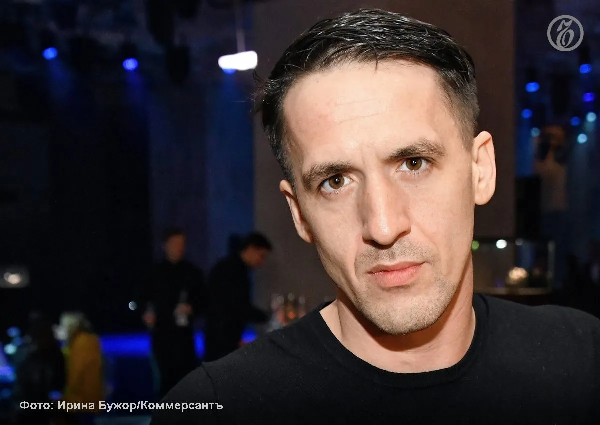 Суд в Москве приговорил актера иноагента Артура Смольянинова к восьми годам колонии заочно по делу о фейках про ВС России Подписывайтесь на Ъ в Telegram в MAX Оставляйте бусты