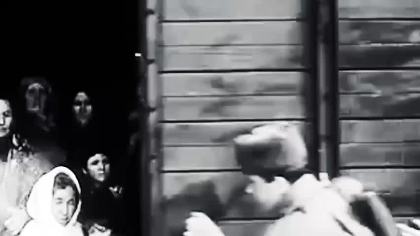 В Карачаево-Черкесии почтили память жертв депортации карачаевского народа