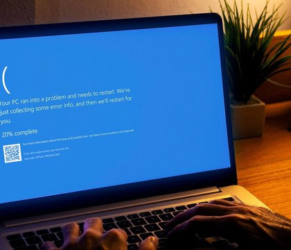 Microsoft официально подтвердила окончательный отказ от «синего экрана смерти» в Windows 11 Несколько месяцев назад в сети начали появляться сообщения о том, что Microsoft изменила дизайн «синего экрана смерти» в тестовых сборках Windows 11 для участников программы Release Preview. Новый внешний вид этого экрана различался в зависимости от билда ОС. Читать далее