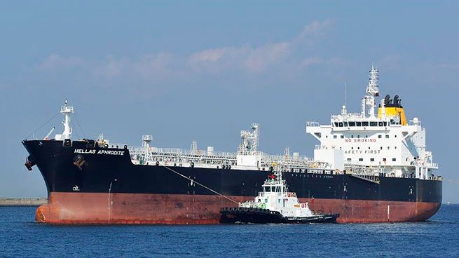 Пираты атаковали греческий танкер HELLAS APHRODITE у берегов Сомали Инцидент с пиратским нападением произошёл в акватории у берегов Сомали Британская компания по морской безопасности Ambrey сообщила что пираты совершили абордаж греческого танкера HELLAS APHRODITE который ходит под флагом Мальты Афинские Новости работаем для Вас с 2004 года Подпишитесь на наш канал t me ruassianathens