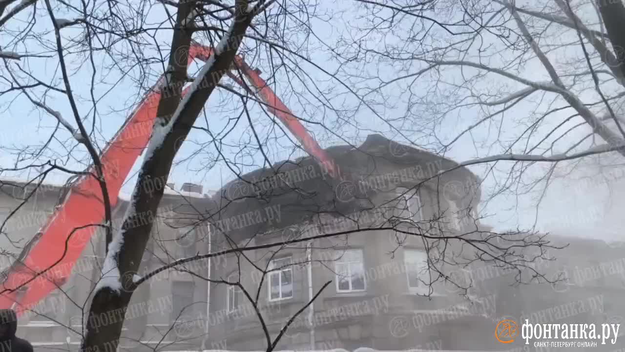Снос здания ВНИИБ на Муринском проспекте вызывает протесты местных жителей