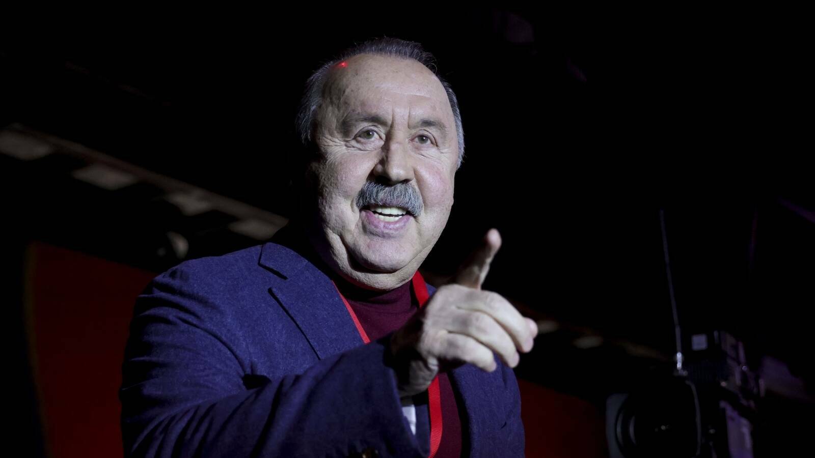 Валерий Газзаев может вернуться в Динамо Валерий Газзаев может вернуться в Динамо в качестве генерального директора или председателя совета директоров Об этом сообщил инсайдер Иван Карпов При этом в совете директоров Динамо эту информацию опровергли заявив что эти места заняты Павлом Пивоваровым и Александром Ивлевым Читать полностью