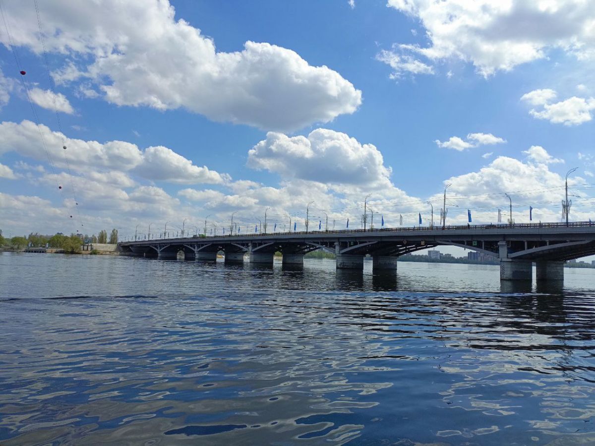 Проект по улучшению водоемов и развитие городского туризма обсудил с журналистами Сергей Петрин На еженедельном совещании, которое прошло вчера, 2 июня, мэр Сергей Петрин обсудил с журналистами инициативу по улучшению городского водохранилища для купания. Что касается туризма в Воронеже, мэр отметил, что для привлечения туристов необходимо больше информации о городе и активное продвижение его потенциала. В качестве примера успешного проекта, способствующего туризму, Петрин упомянул реконструкцию Петровской набережной. ↗ Прислать новость Подписаться