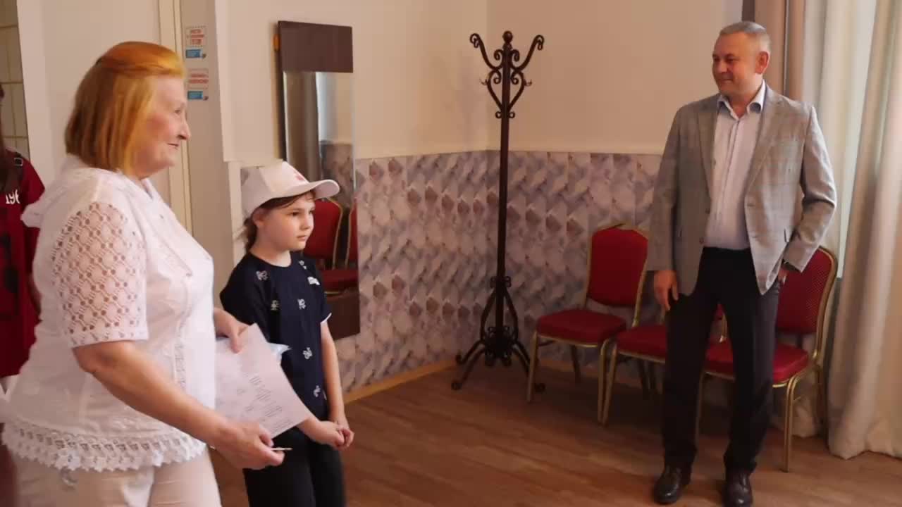 Юрий Любарский поддержал детей погибших участников спецоперации в Суворове