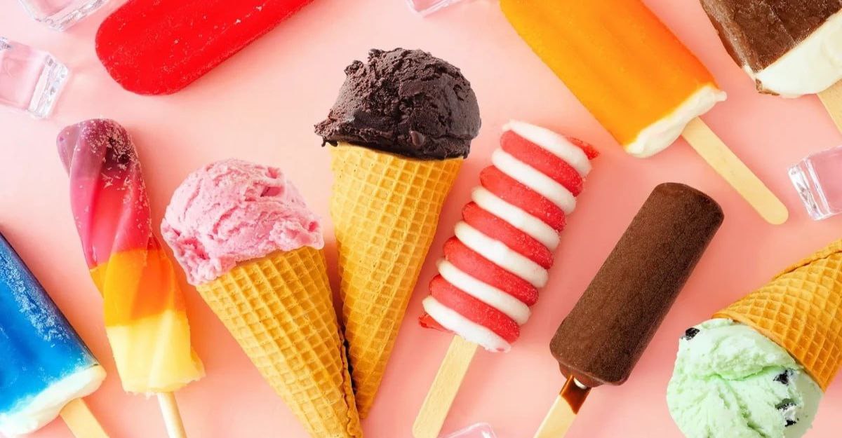 На Казахстан приходится около 35 поставок мороженого из России В 2025 году Россия поставила за рубеж 17 тысяч тонн мороженого на сумму 74 млн передаёт Агроэкспорт   Это на 1 6 тысячи тонн 11 и на 15 2 млн 26 больше чем годом ранее Наиболее активно российское мороженое закупали Казахстан около 6 тысяч тонн Белоруссия более 4 5 тысячи тонн Монголия около 2 тысяч тонн Узбекистан свыше 1 тысячи тонн Читайте также Туркменское мороженое выходит на рынок ОАЭ Market Stan