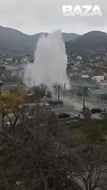 Прорыв трубы в Новороссийске вызвал подтопление и временное отключение воды