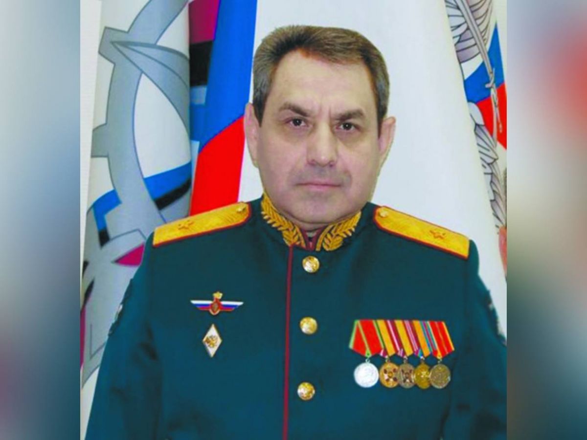 Бывшего начальника вещевого управления Минобороны допросили по делу замкомандующего ЛенВо Муминджанова в Воронеже В ходе заседания Воронежского гарнизонного военного суда заслушали показания Владимира Демчика. Он является бывшим начальником вещевого управления Минобороны России. Свидетель, находящийся в московском СИЗО по другому делу, заявил о своей непричастности к взаимодействию главных поставщиков Минобороны с их партнерами. ↗ Прислать новость Подписаться