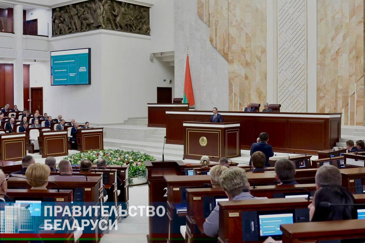‼ Главная цель Программы деятельности Правительства - обеспечить социальную стабильность в обществе и сбалансированный экономический рост - Премьер «Все имеющиеся у Правительства ресурсы, как того и требует Глава государства, будут сконцентрированы исключительно на решении наиболее важных вопросов, волнующих население», - подчеркнул Александр Турчин