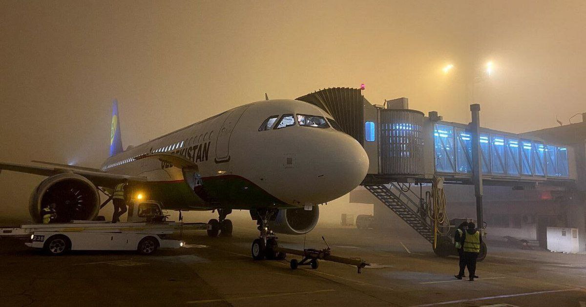 Объем пассажирских авиаперевозок в Узбекистане вырос на четверть За девять месяцев 2025 года воздушным транспортом в Узбекистане перевезли около 6 5 млн пассажиров сообщил Нацстатком Это почти на 1 35 млн пассажиров или на 26 2 больше по сравнению с аналогичным периодом 2024 года Читайте также Uzbekistan Airways договорилась о покупке 22 самолетов Boeing 787 в США Logistan info Логистика Авиаперевозки