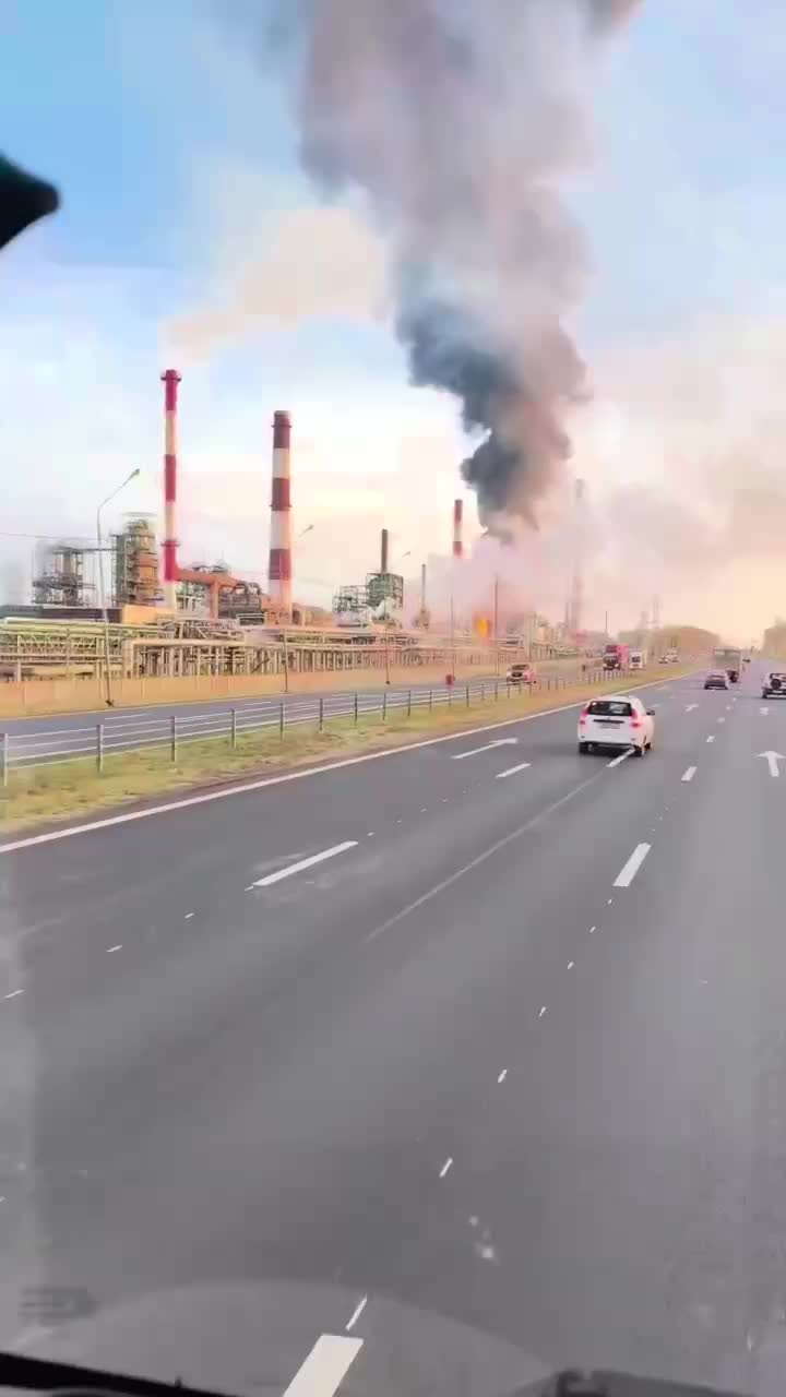 Пожар на ярославском НПЗ: губернатор опроверг связь с беспилотниками
