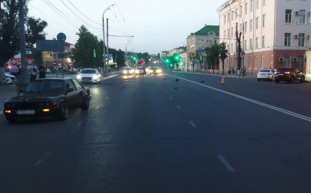 В Орле пожилой пешеход не пережил столкновения с "БМВ" В Орле пожилой пешеход погиб под колесами «БМВ». Об этом сообщили в пресс-службе УМВД России по Орловской области. ↗ Прислать новость Подписаться