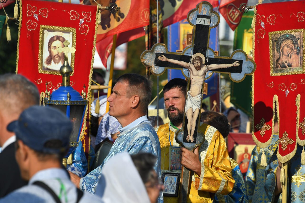 Всебелорусский крестный ход "Жировичи - Минск" в четвертый раз пройдет с 18 по 26 августа, сообщили в Белорусской православной церкви За девять дней паломники пройдут 250 км.